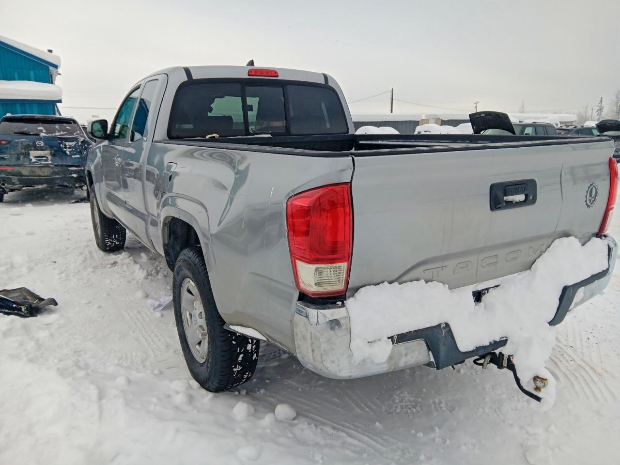 2018 Toyota Tacoma Access Cab - Image 2