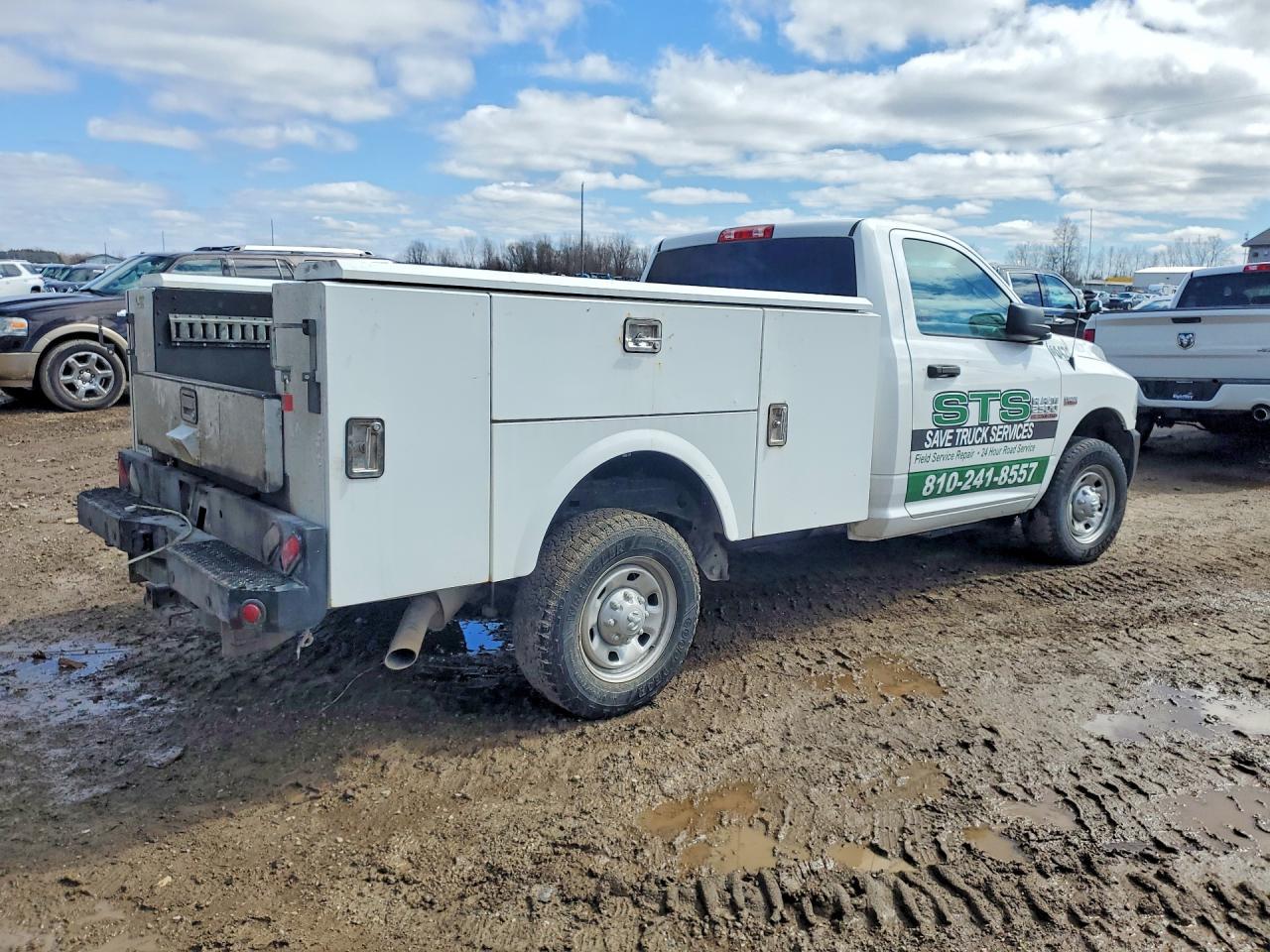 2017 Ram 2500 St Utility / Service Truck - Image 3