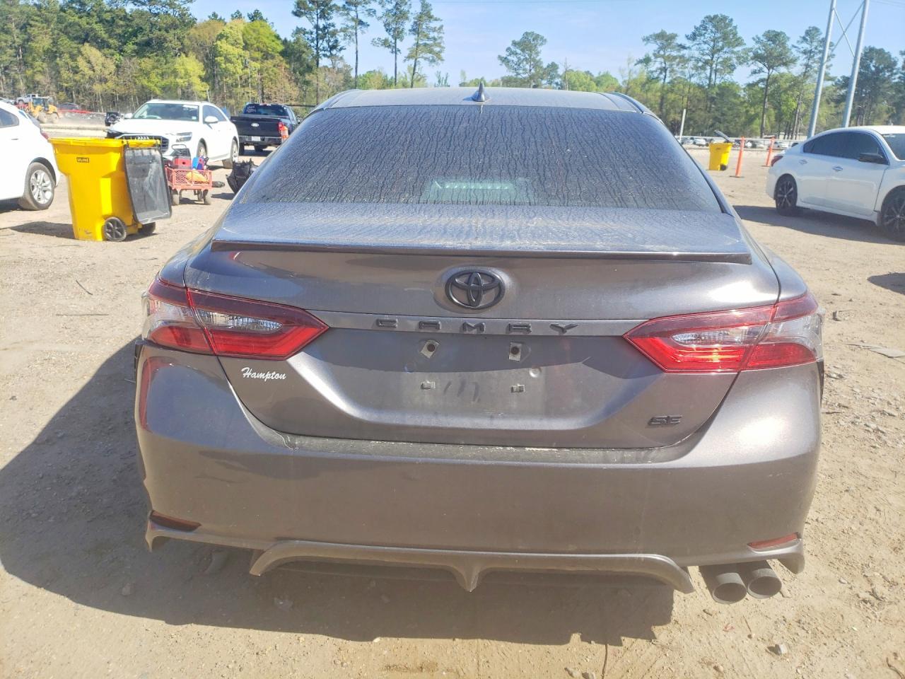 2021 Toyota Camry Se - Фото 6