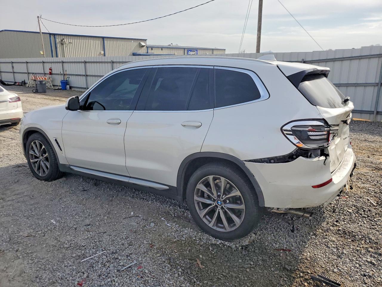 2019 BMW X3 xDrive30I - Фото 2