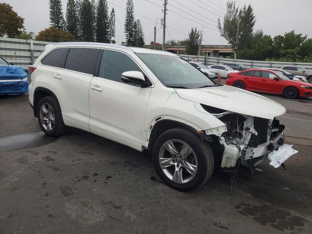 2016 Toyota Highlander Limited - Image 4