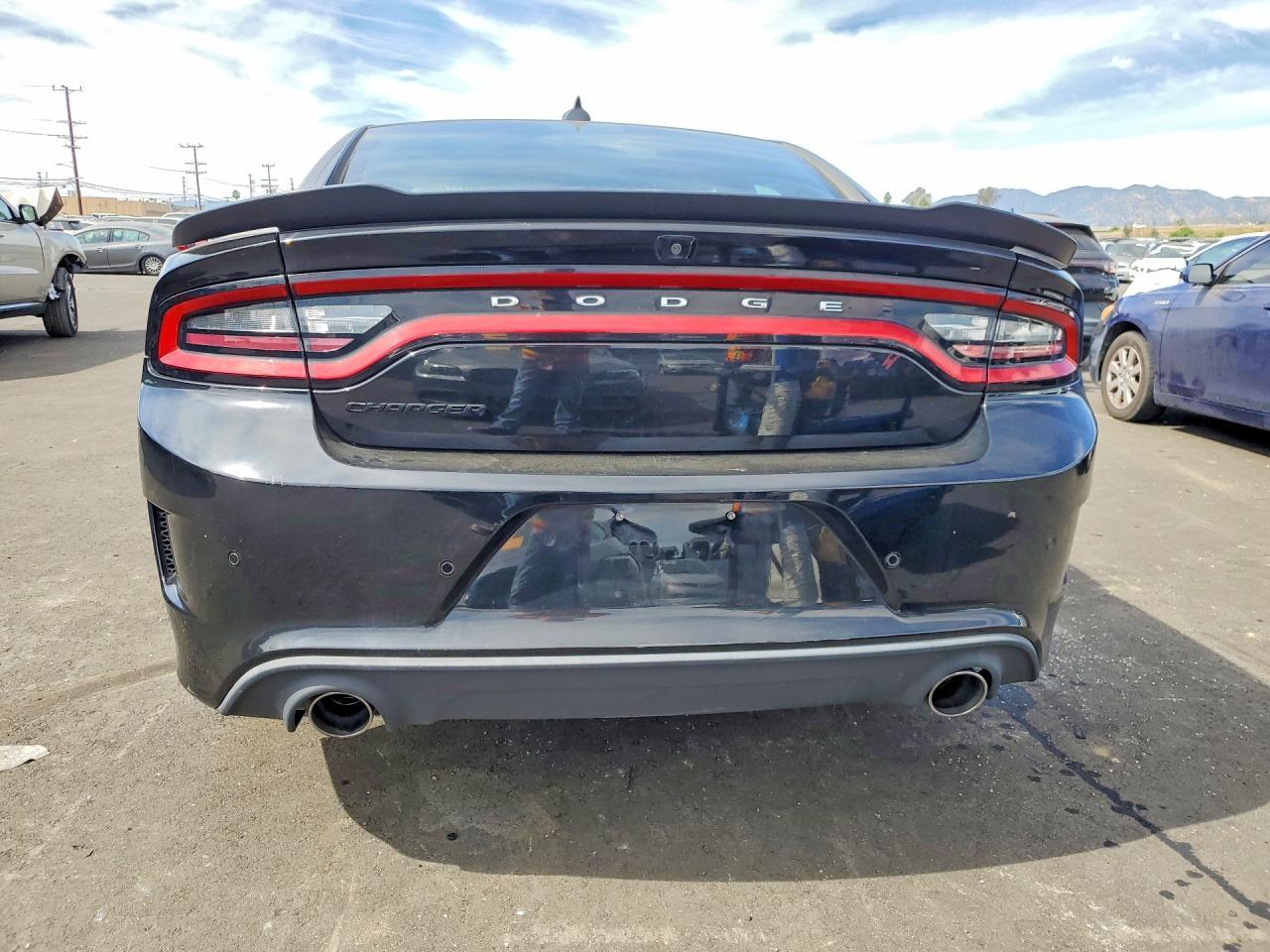 2017 Dodge Charger R - Фото 6