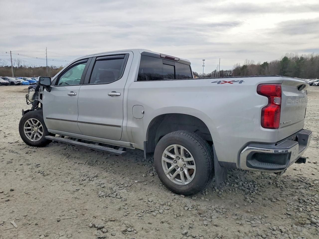 2019 Chevrolet Silverado K1500 Lt - Image 2