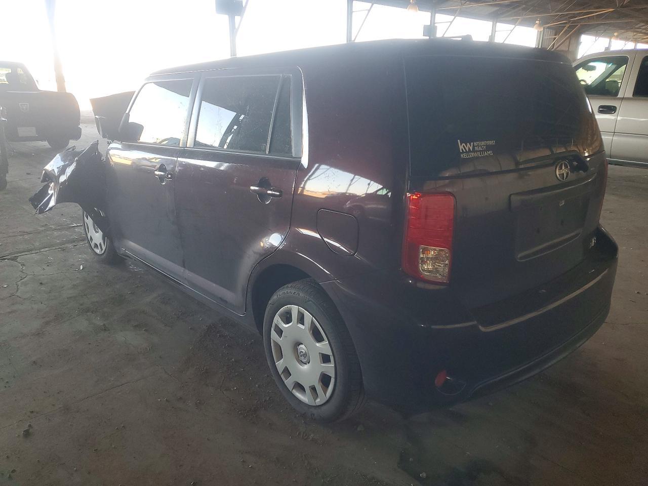 2015 Scion Xb Base - Фото 2