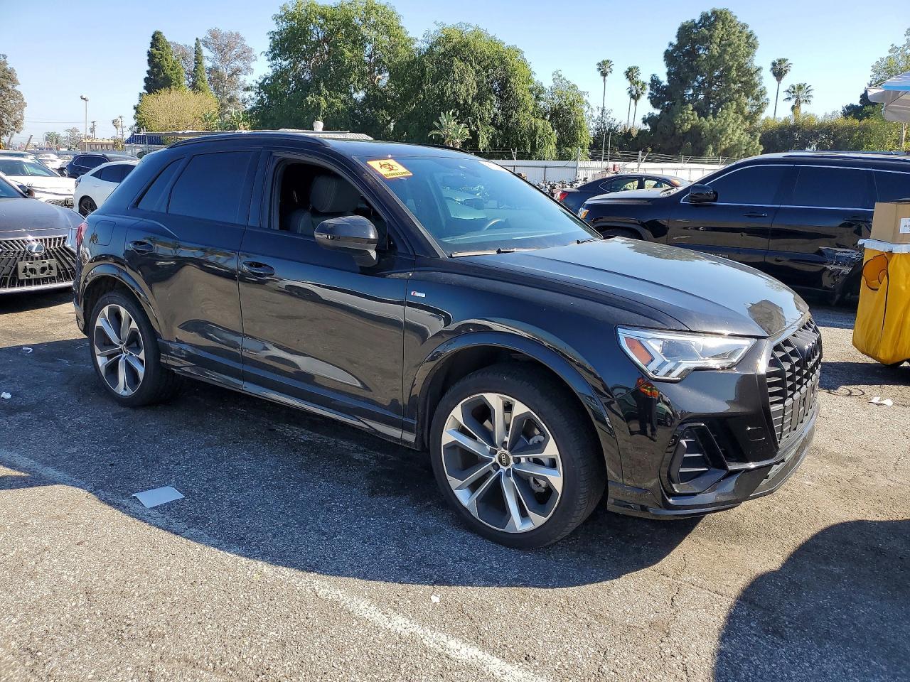 2022 Audi Q3 Premium Plus S Line 45 - Фото 4