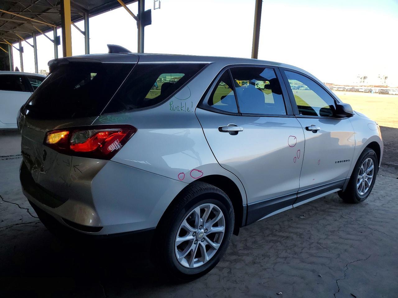 2020 Chevrolet Equinox Ls - Фото 3