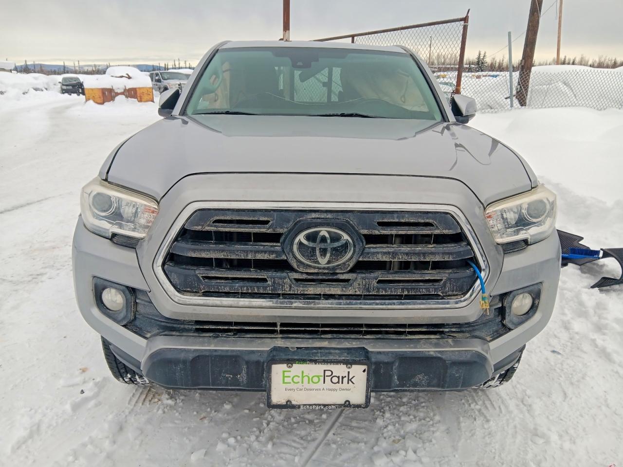 2018 Toyota Tacoma Access Cab - Image 5