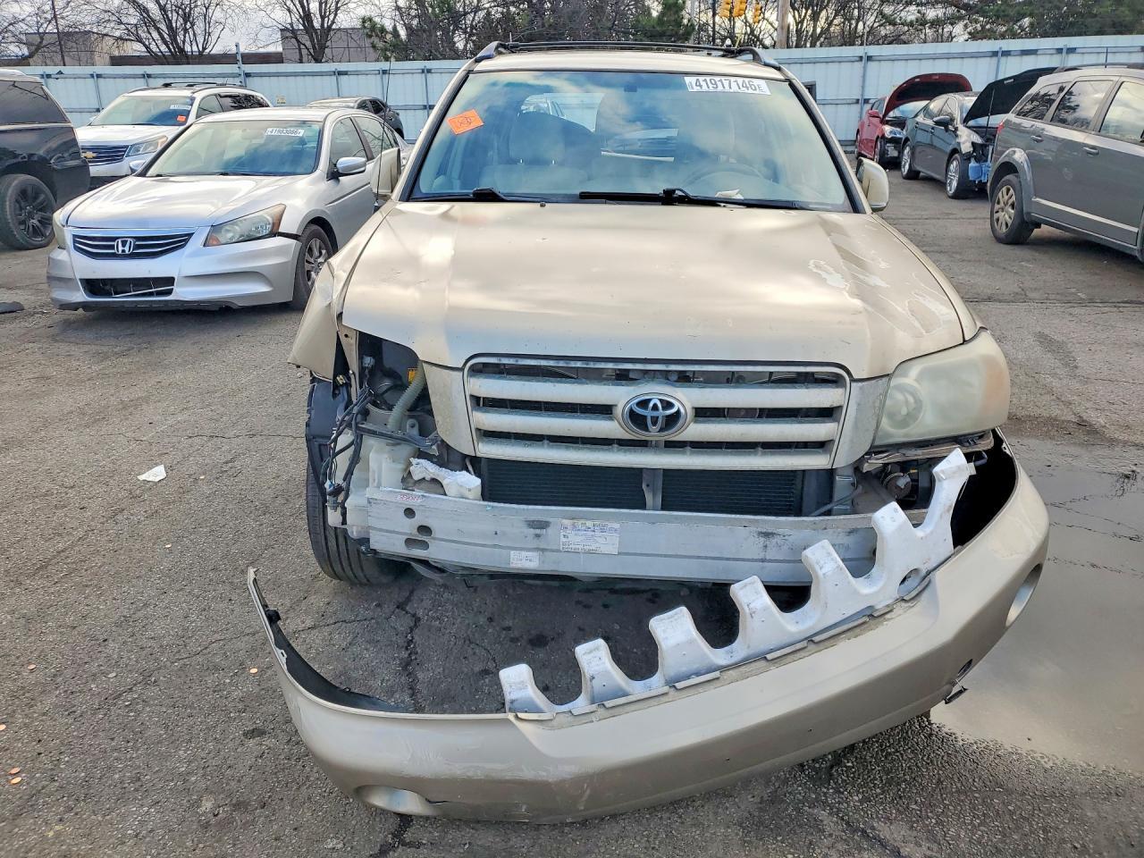2004 Toyota Highlander Base - Фото 5
