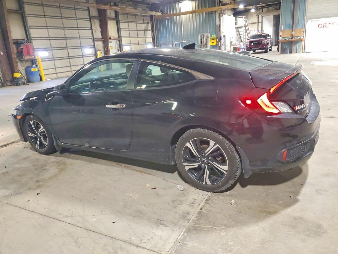 2017 Honda Civic Touring - Фото 2