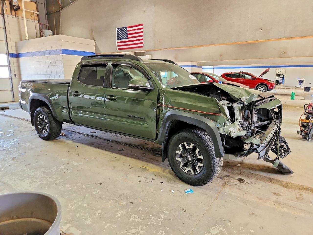 2021 Toyota Tacoma Trd Off-Road - Image 4