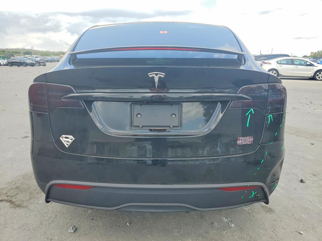 2023 Tesla Model X - Фото 6