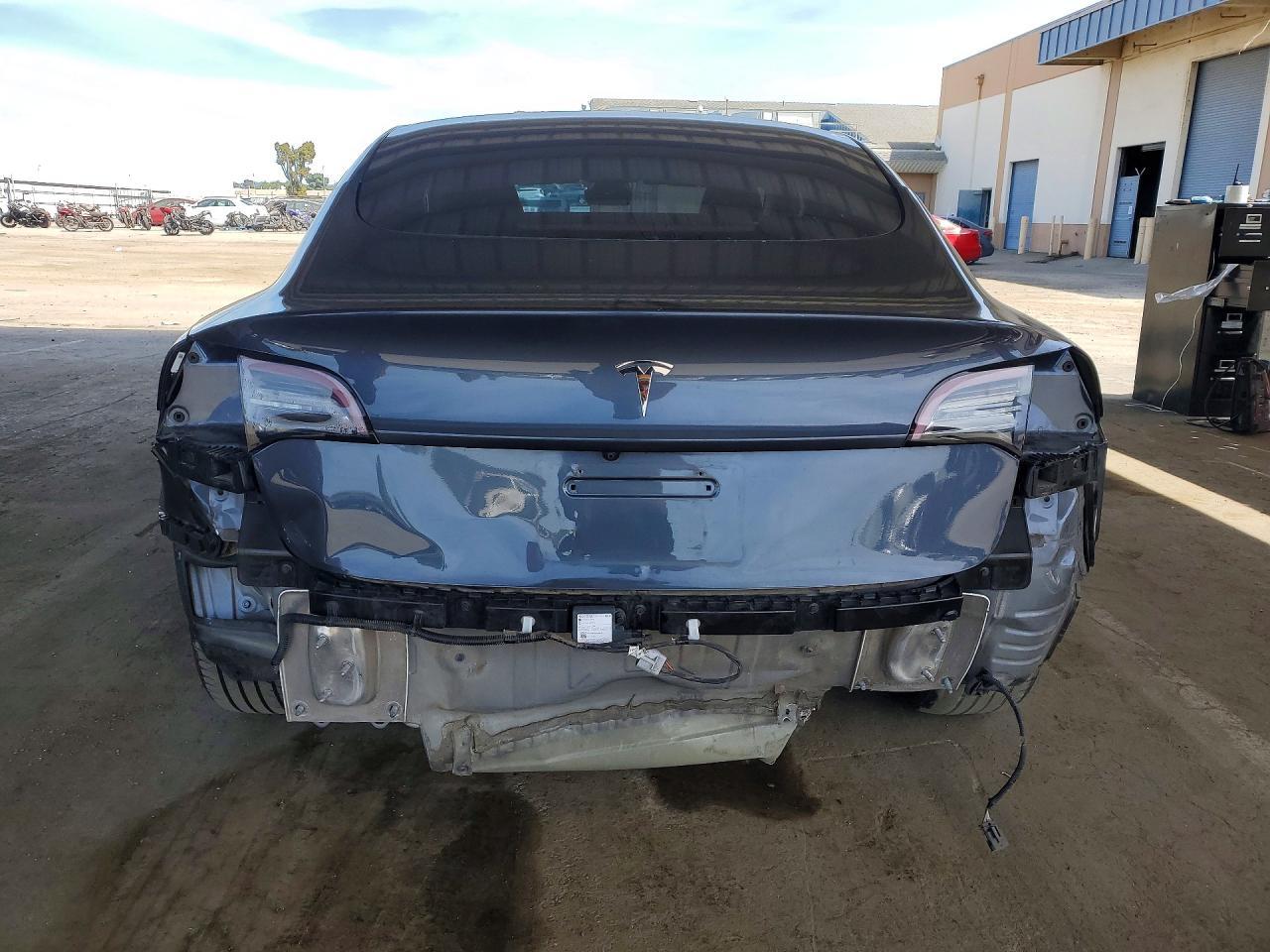 2021 Tesla Model 3 - Image 6