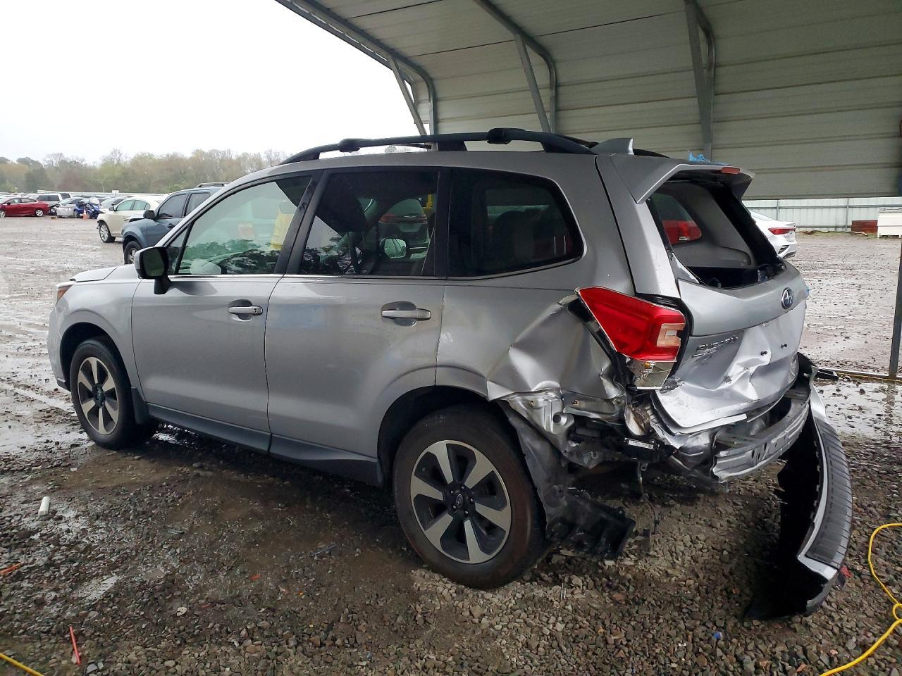 2017 Subaru Forester 2.5I Limited - Фото 2