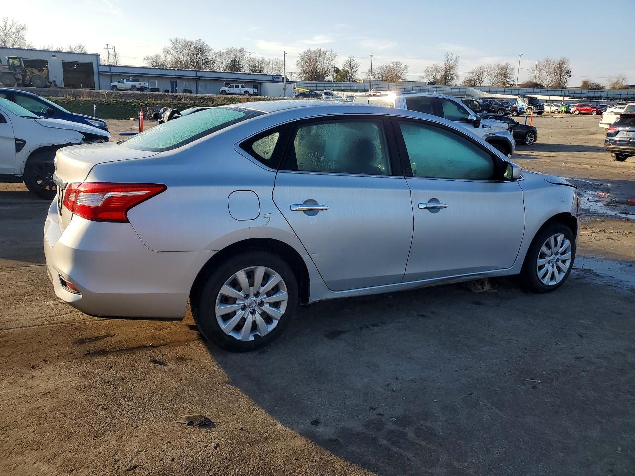2019 Nissan Sentra S - Image 3