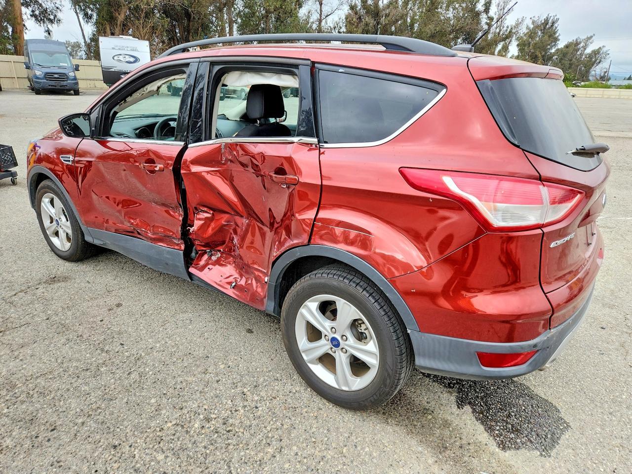 2016 Ford Escape Se - Фото 2