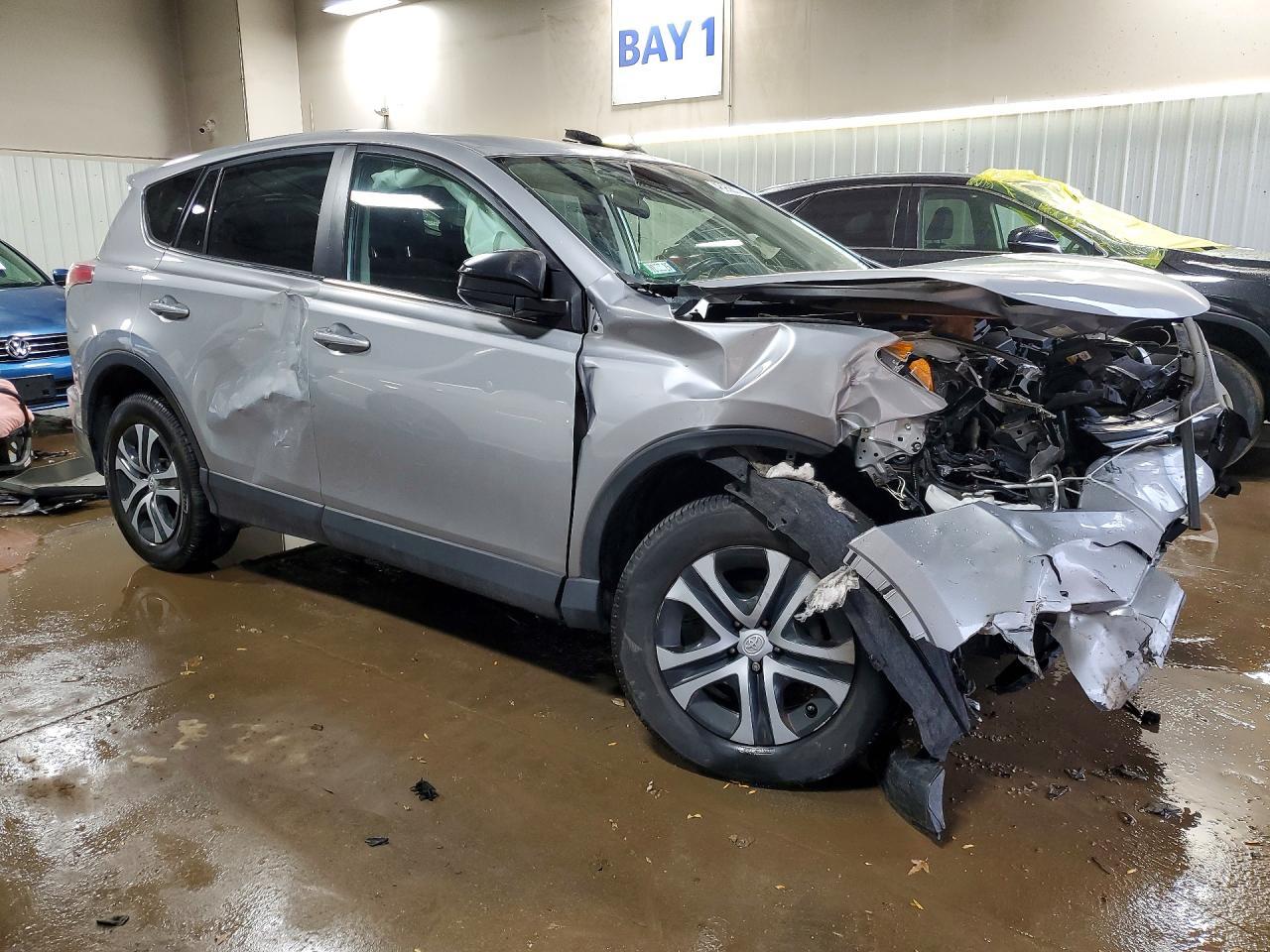 2018 Toyota Rav4 Le - Image 4