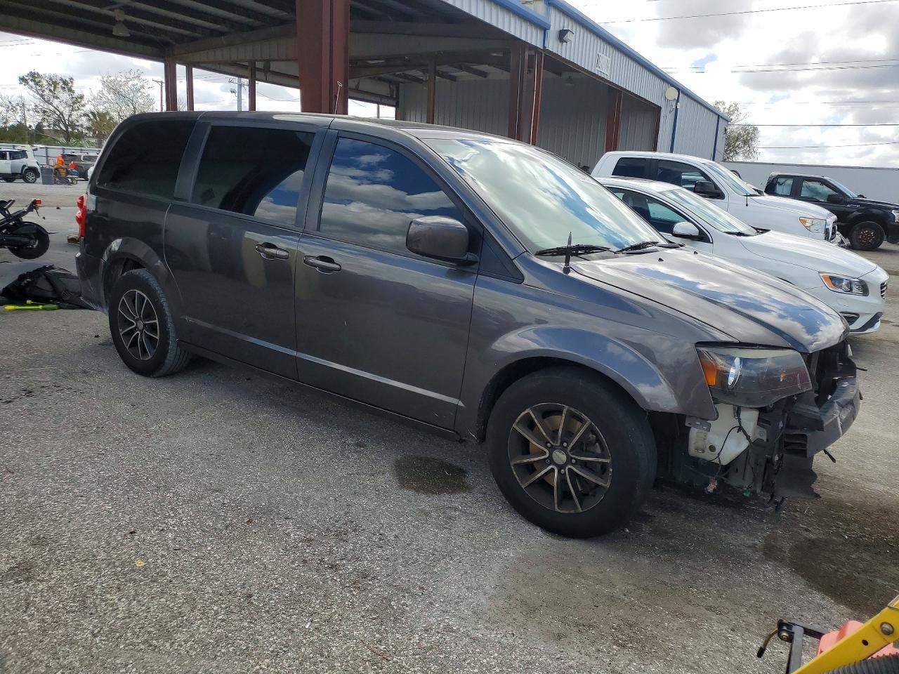 2019 Dodge Grand Caravan Gt - Image 4