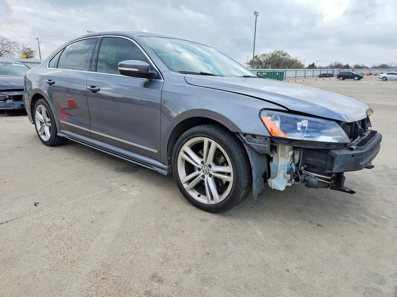 2015 Volkswagen Passat Se - Фото 4