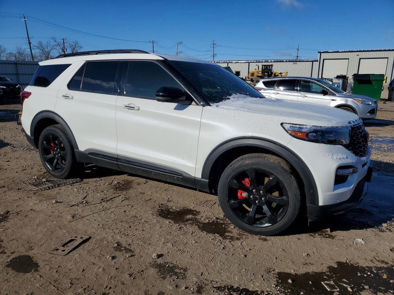 2022 Ford Explorer St - Image 4
