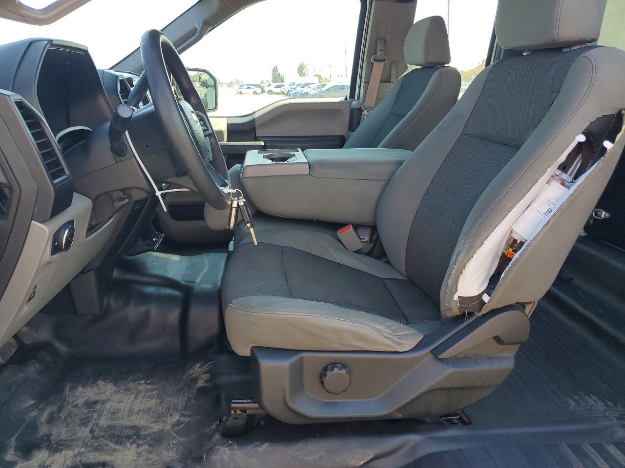 2017 Ford F-150 - Фото 7