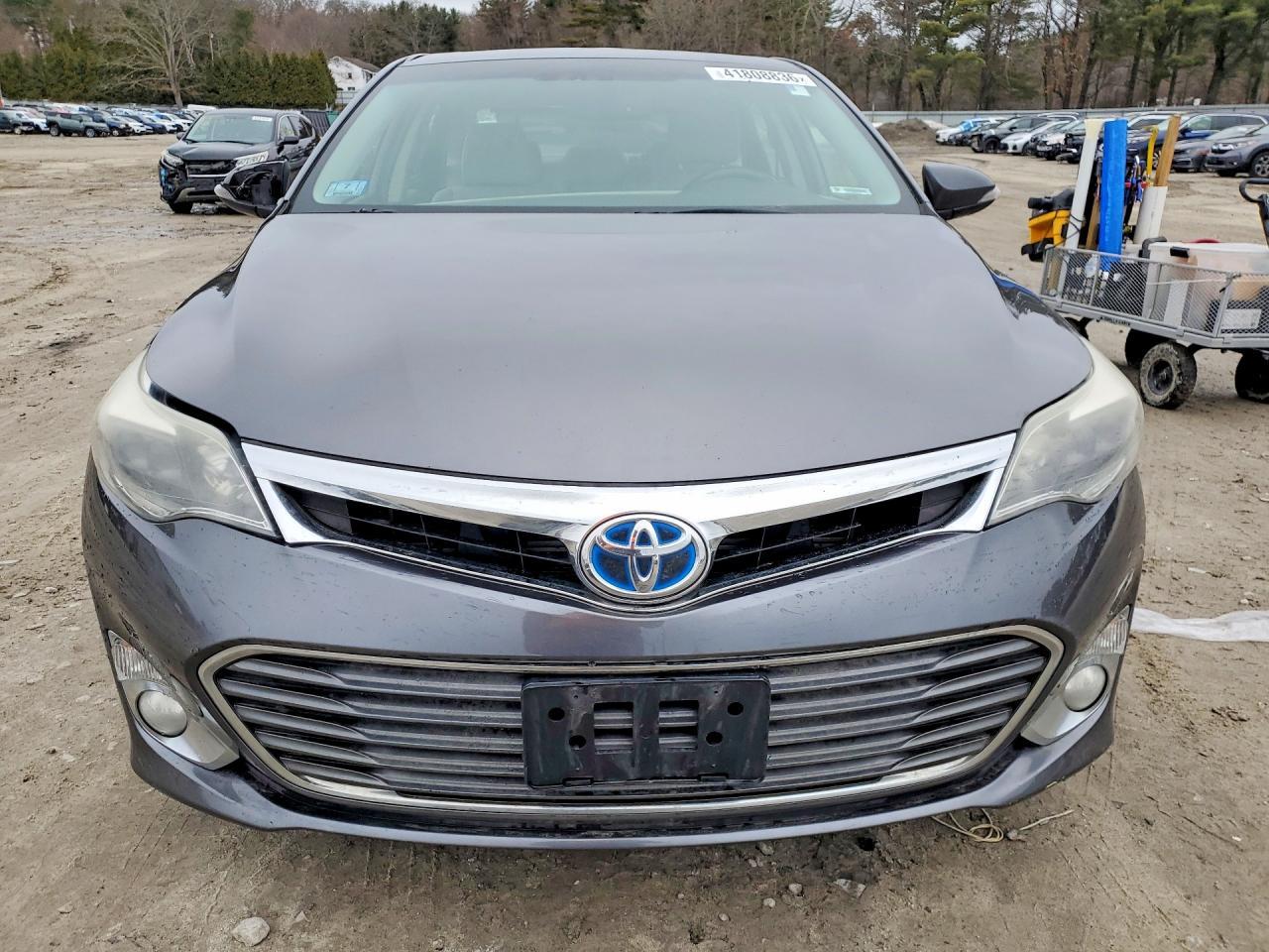 2014 Toyota Avalon Hybrid Limited - Image 5