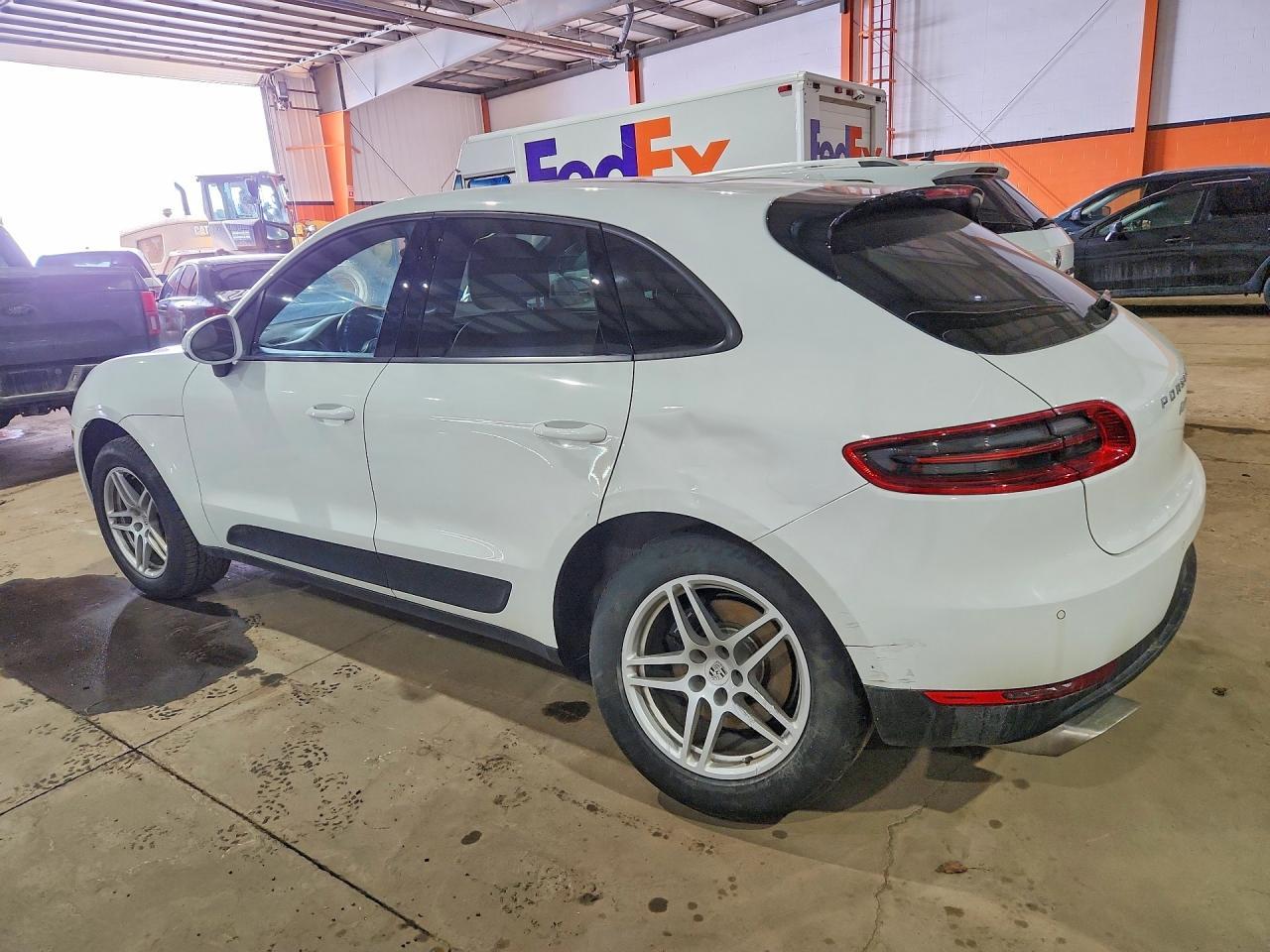2017 Porsche Macan 4Dr Awd - Фото 2