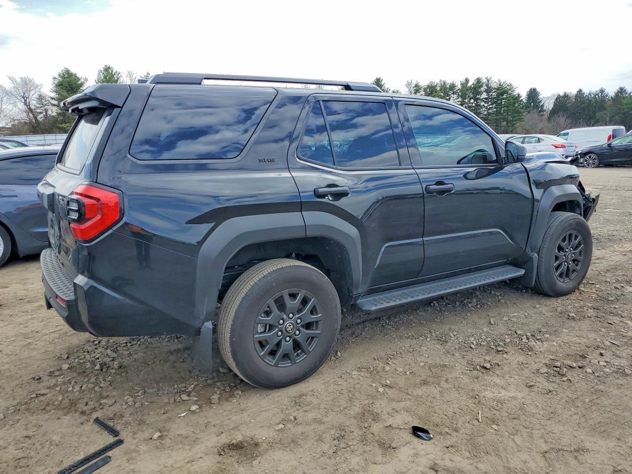 2025 Toyota 4Runner Sr5 - Image 3