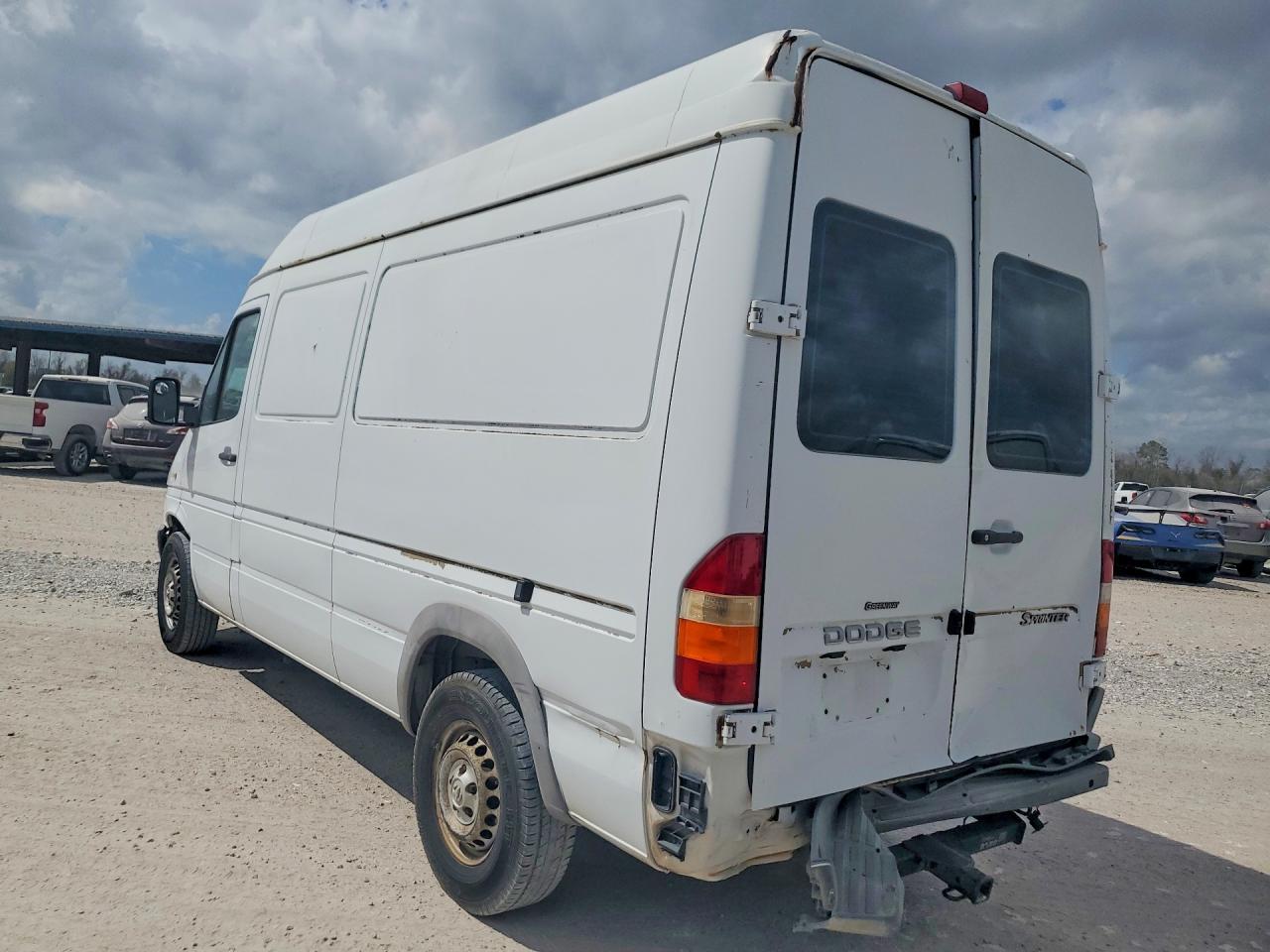 2006 Dodge Sprinter 2500 Delivery Van - Image 2