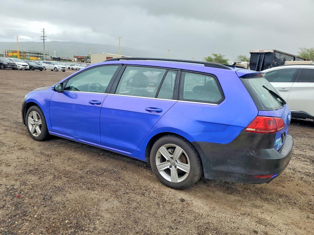 2015 Volkswagen Golf Sportwagen Tdi S - Фото 2