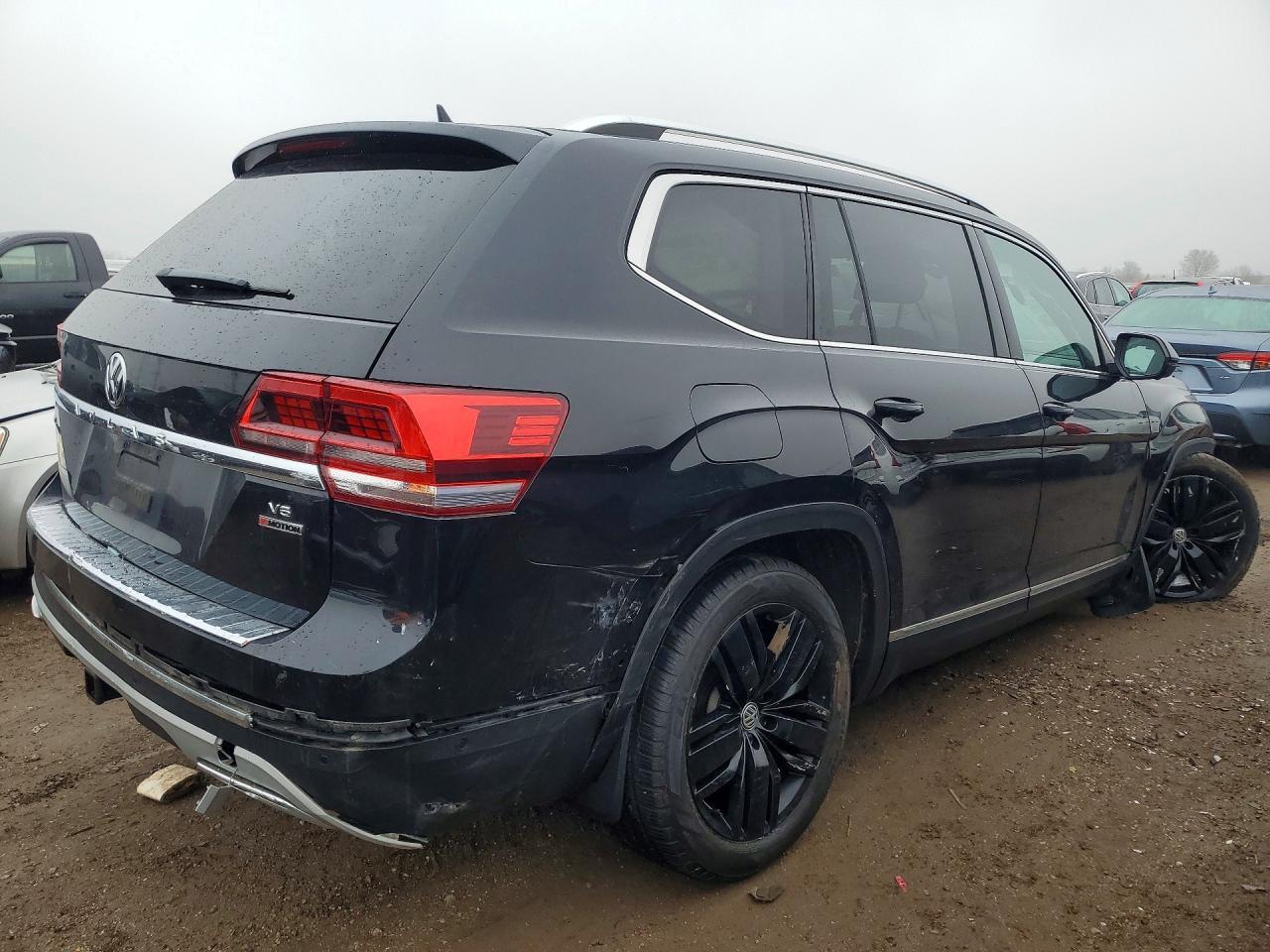 2018 Volkswagen Atlas Sel Premium - Image 3