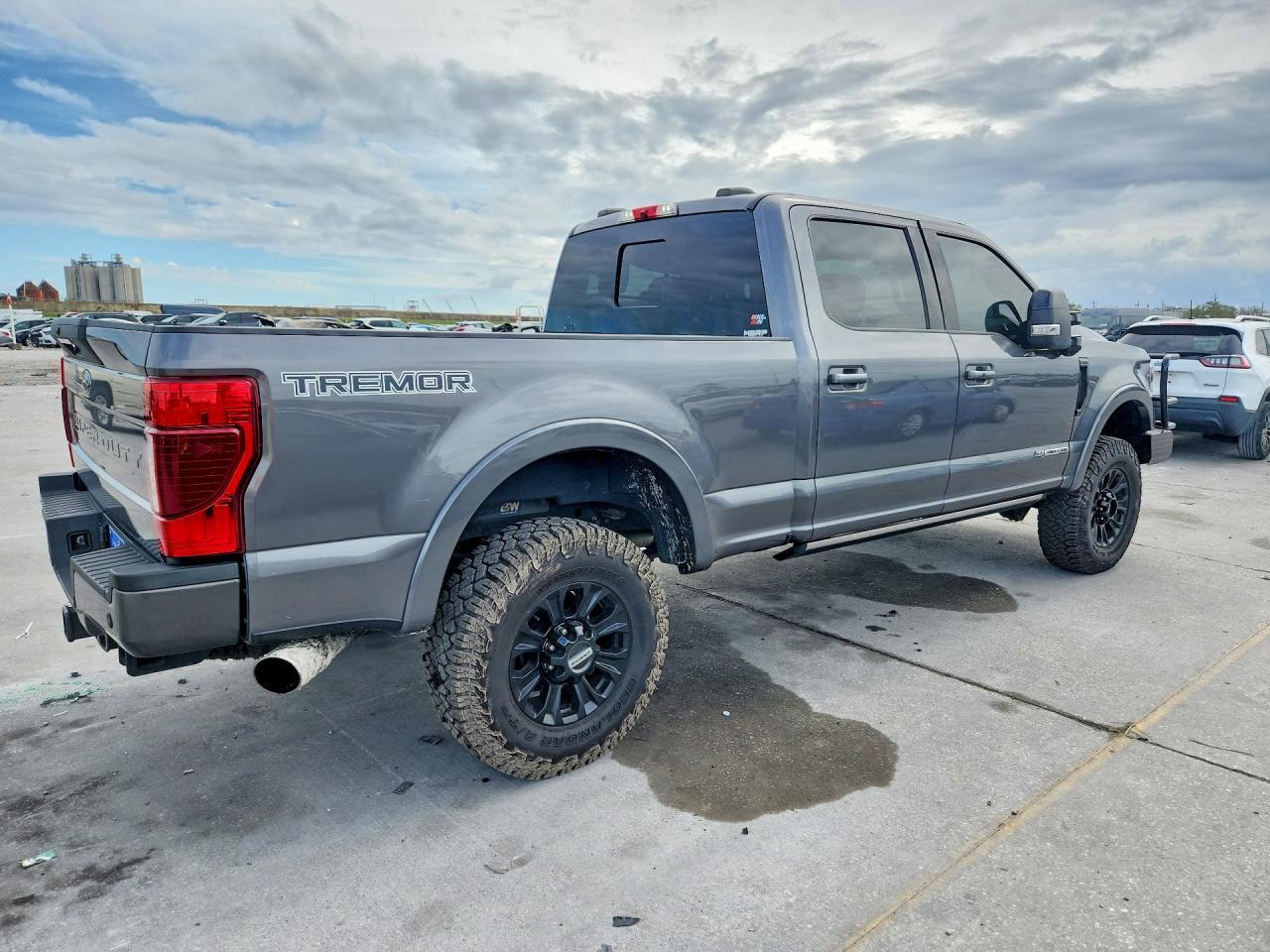 2021 Ford F250 Super Duty - Image 3