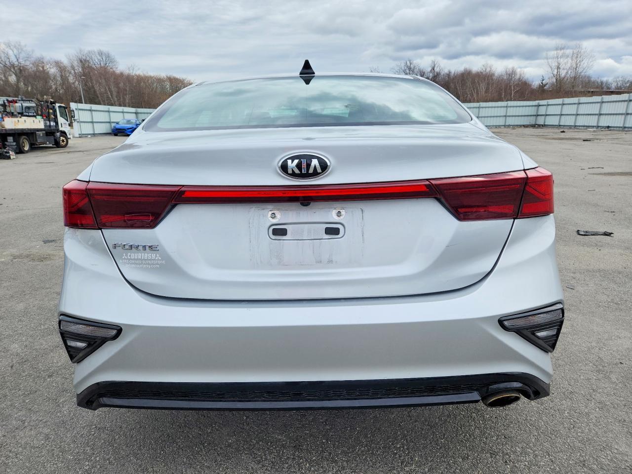 2021 Kia Forte Lxs - Image 6