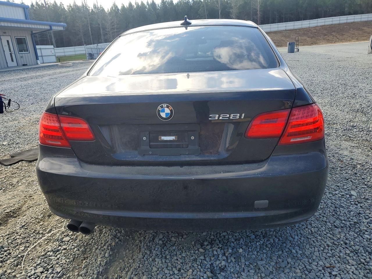 2012 BMW 328 I - Image 6