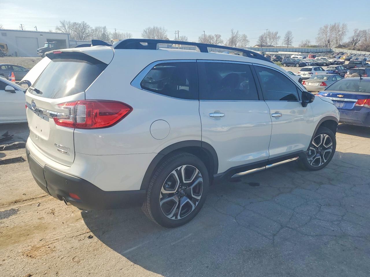 2025 Subaru Ascent Touring - Image 3