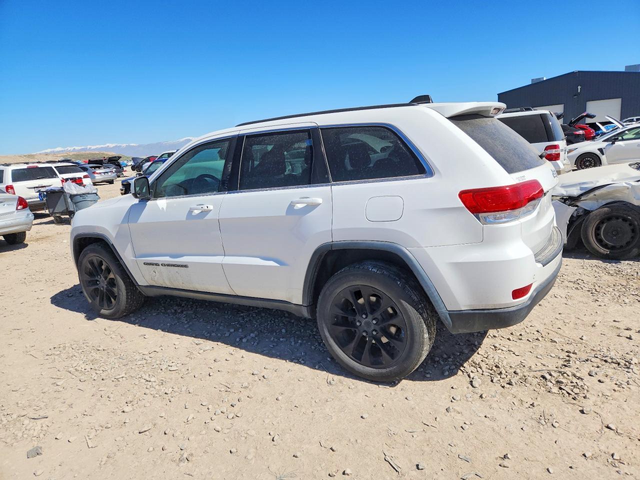 2017 Jeep Grand Cherokee Laredo - Фото 2
