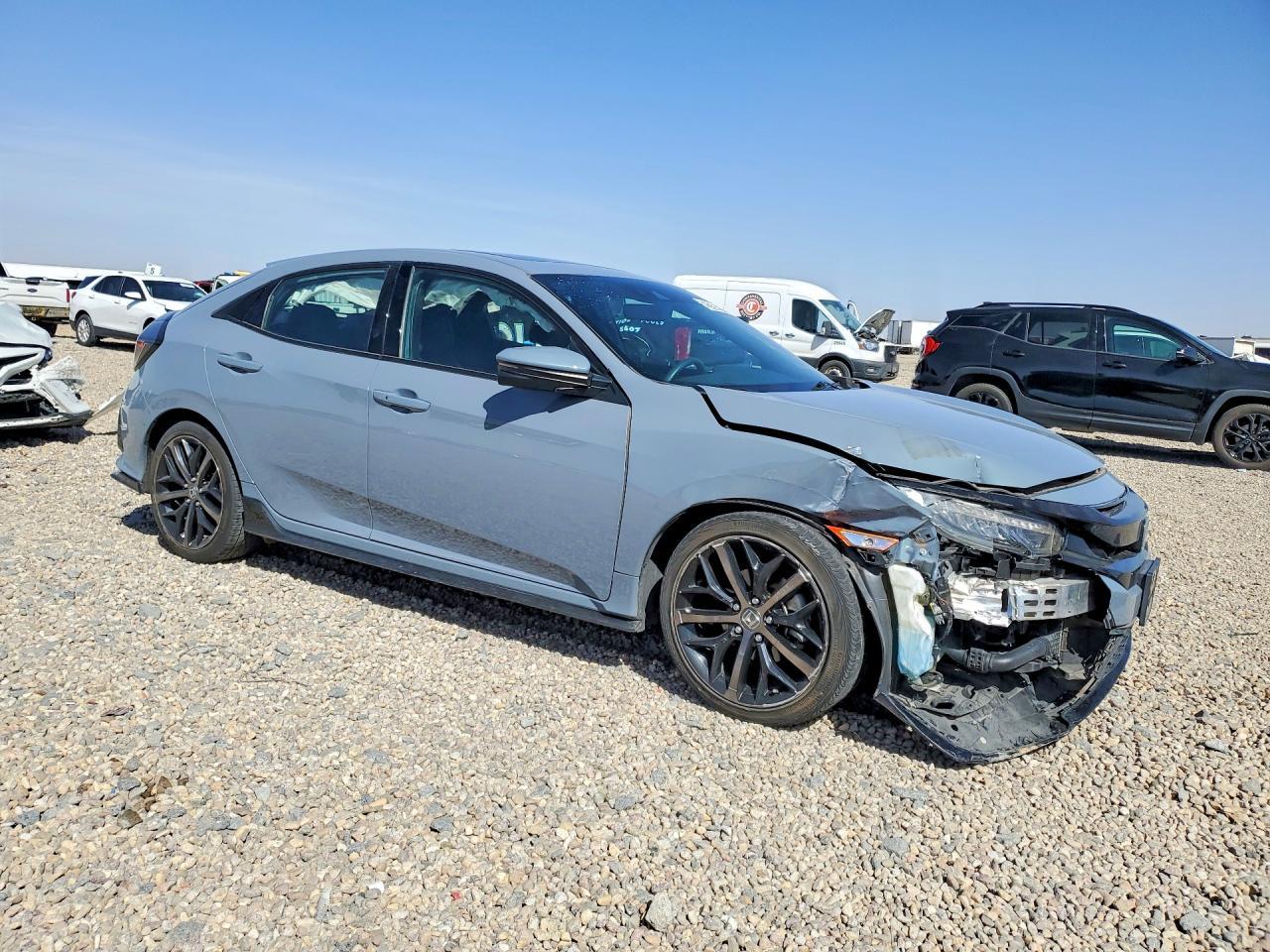 2021 Honda Civic Sport Touring - Фото 4