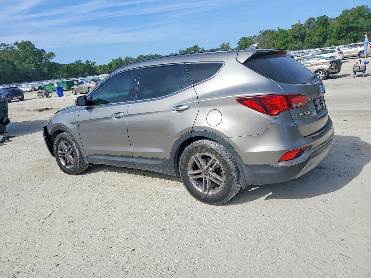 2017 Hyundai Santa Fe Sport 2.4L - Image 2