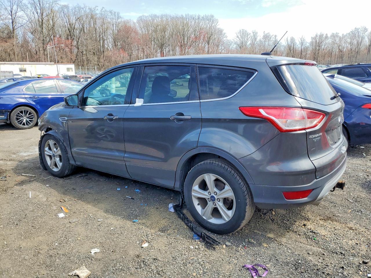 2015 Ford Escape Se - Фото 2