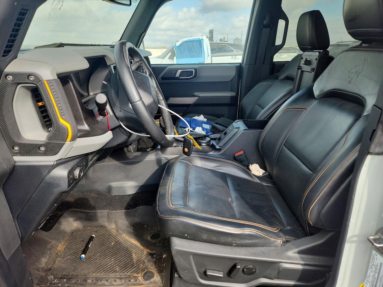 2022 Ford Bronco Base - Image 7