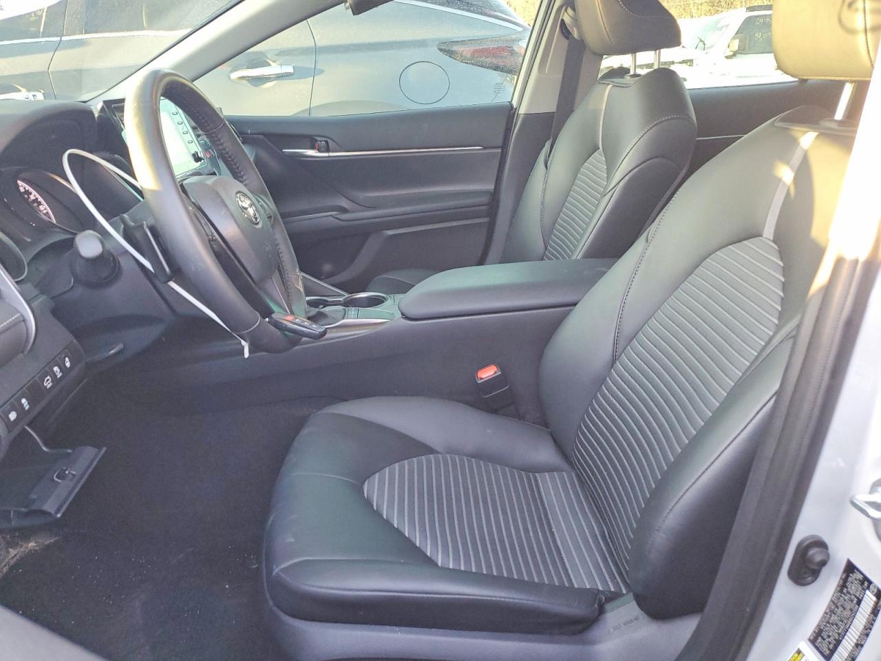 2024 Toyota Camry Se - Фото 7