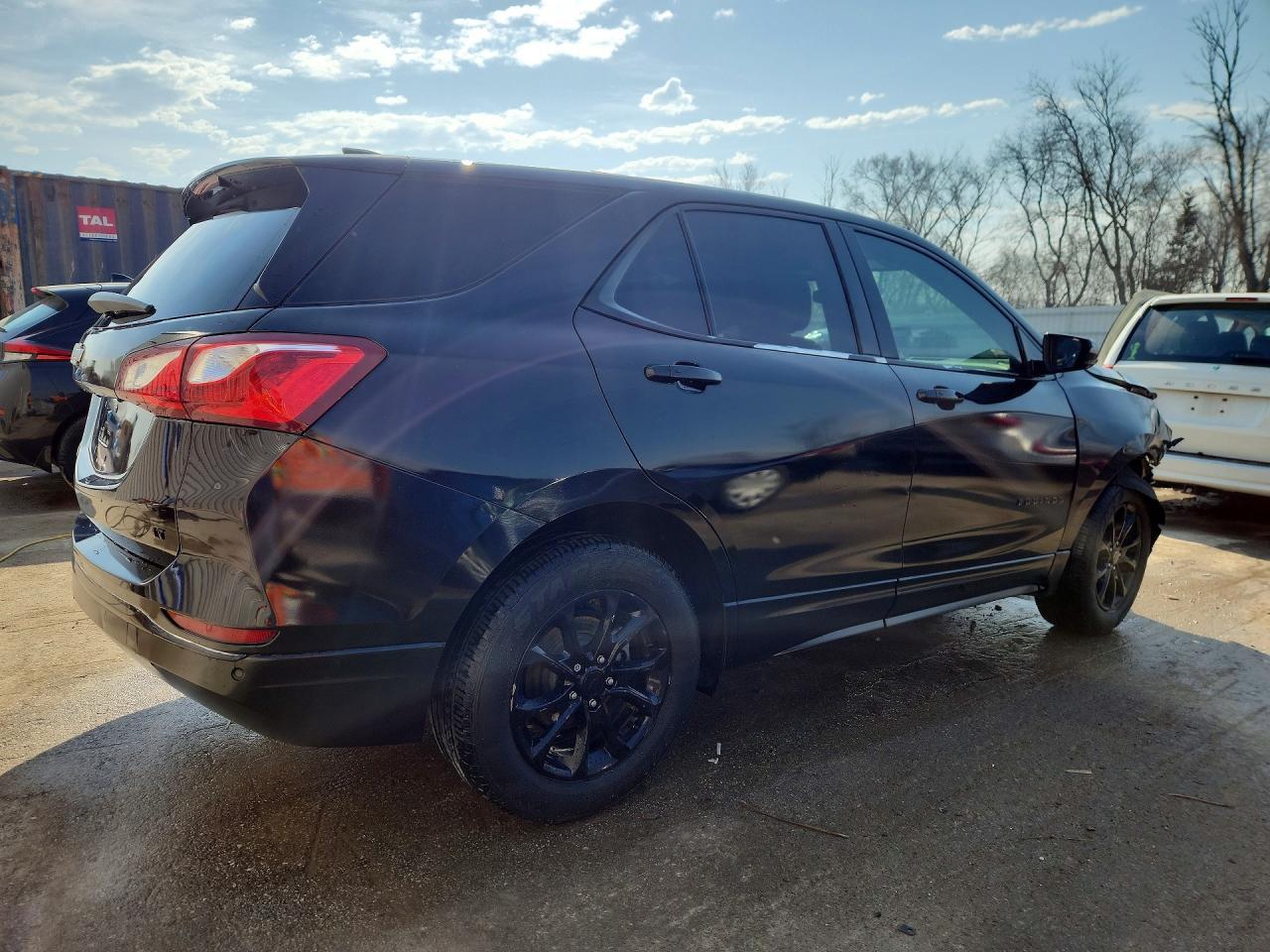2019 Chevrolet Equinox Lt - Image 3