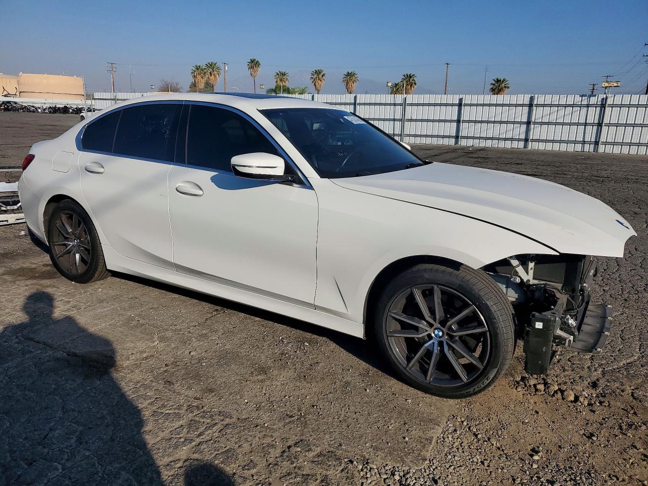 2020 BMW 330I - Image 4