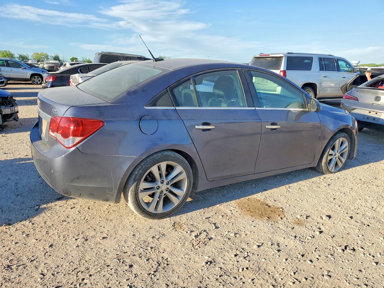 2014 Chevrolet Cruze Ltz - Image 3