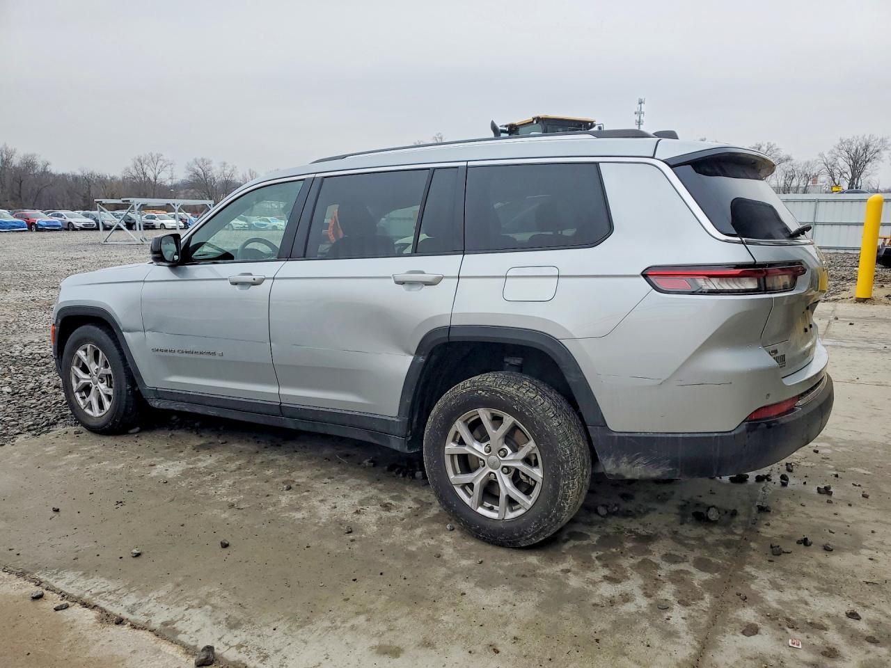 2022 Jeep Grand Cherokee L Limited - Image 2