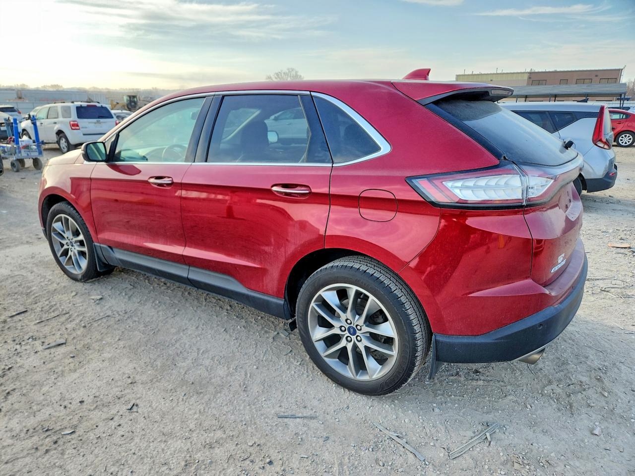 2016 Ford Edge Titanium - Image 2