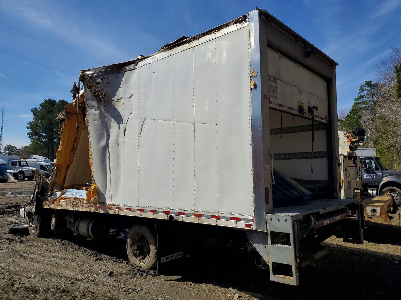 2024 Isuzu Nrr Refrigerated Box Truck - Фото 2