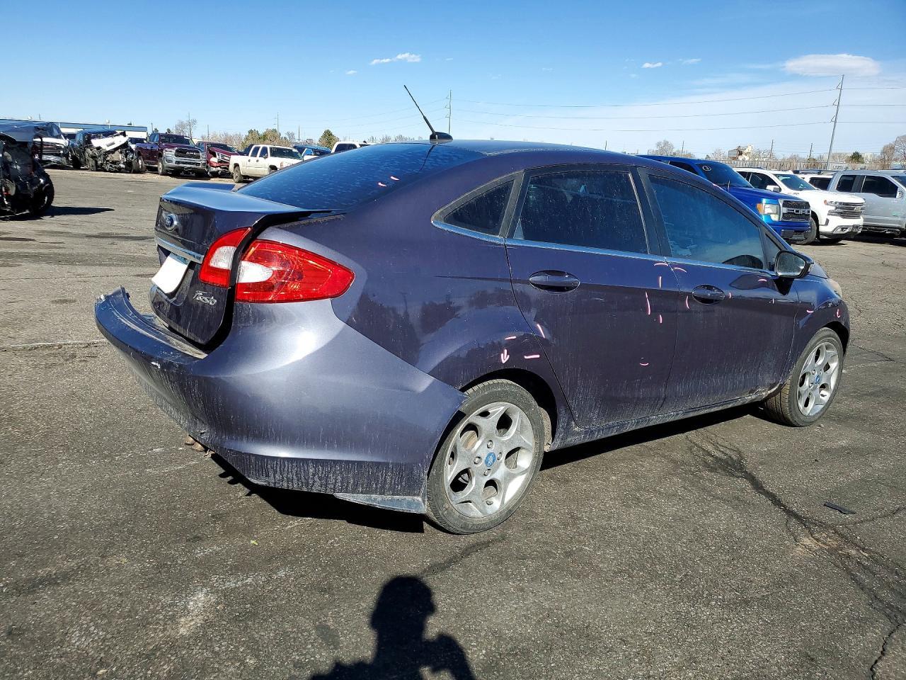 2013 Ford Fiesta Titanium - Фото 3