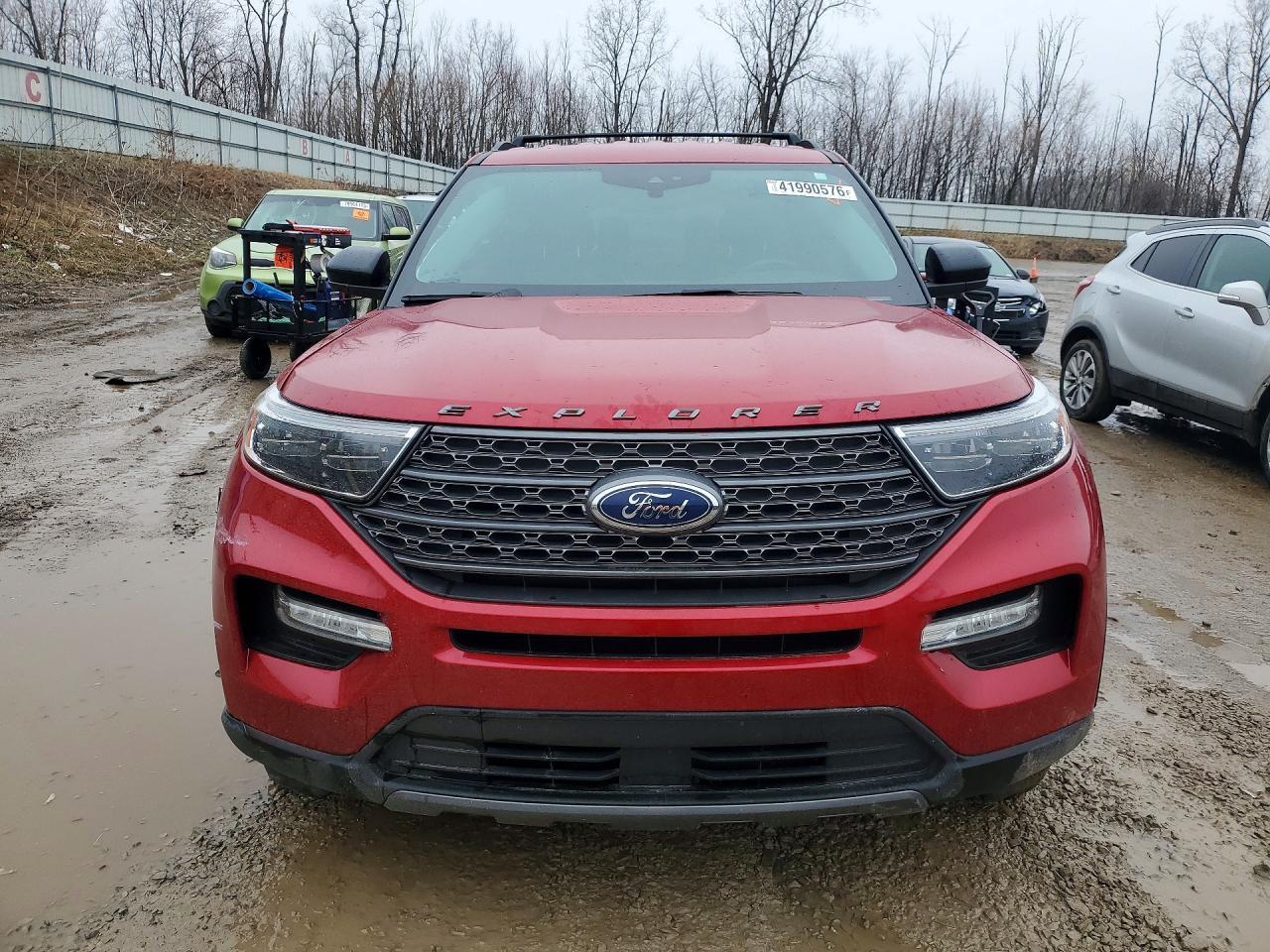 2022 Ford Explorer Xlt - Фото 5