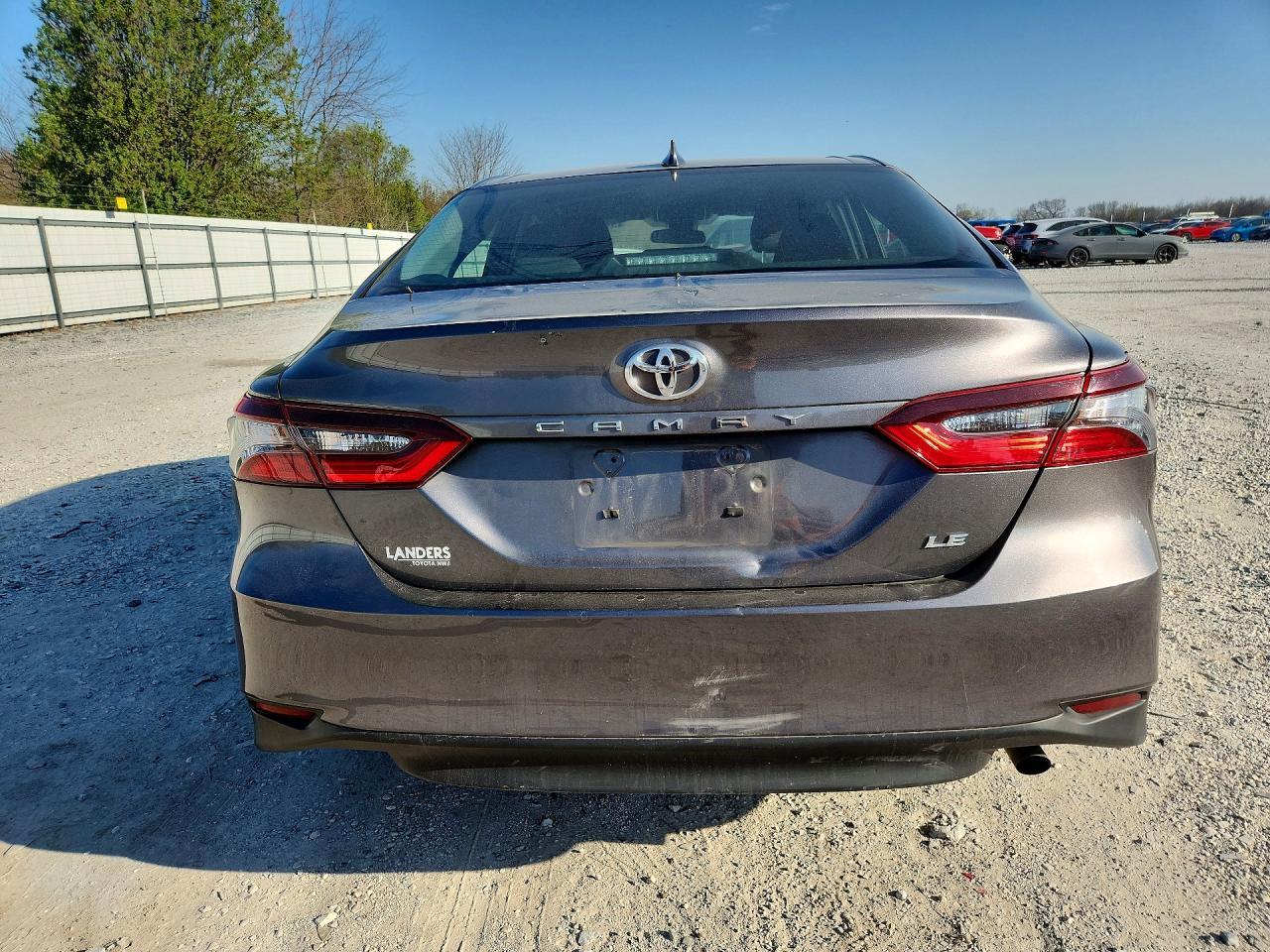 2023 Toyota Camry Le - Фото 6