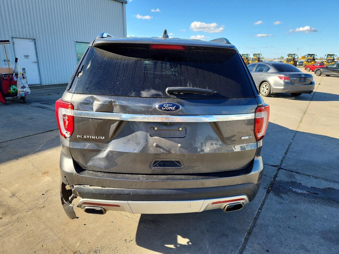 2016 Ford Explorer Platinum - Image 6
